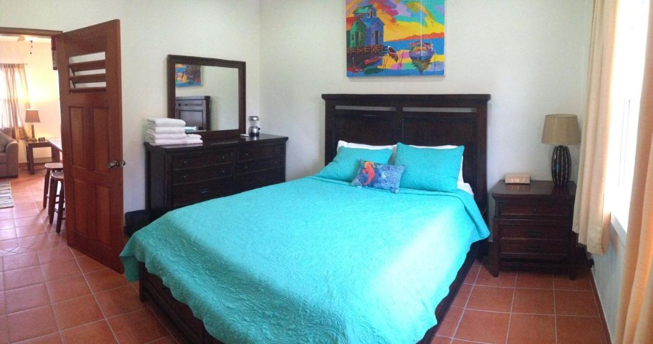 Pura Vida Inn Caye Caulker Eksteriør billede