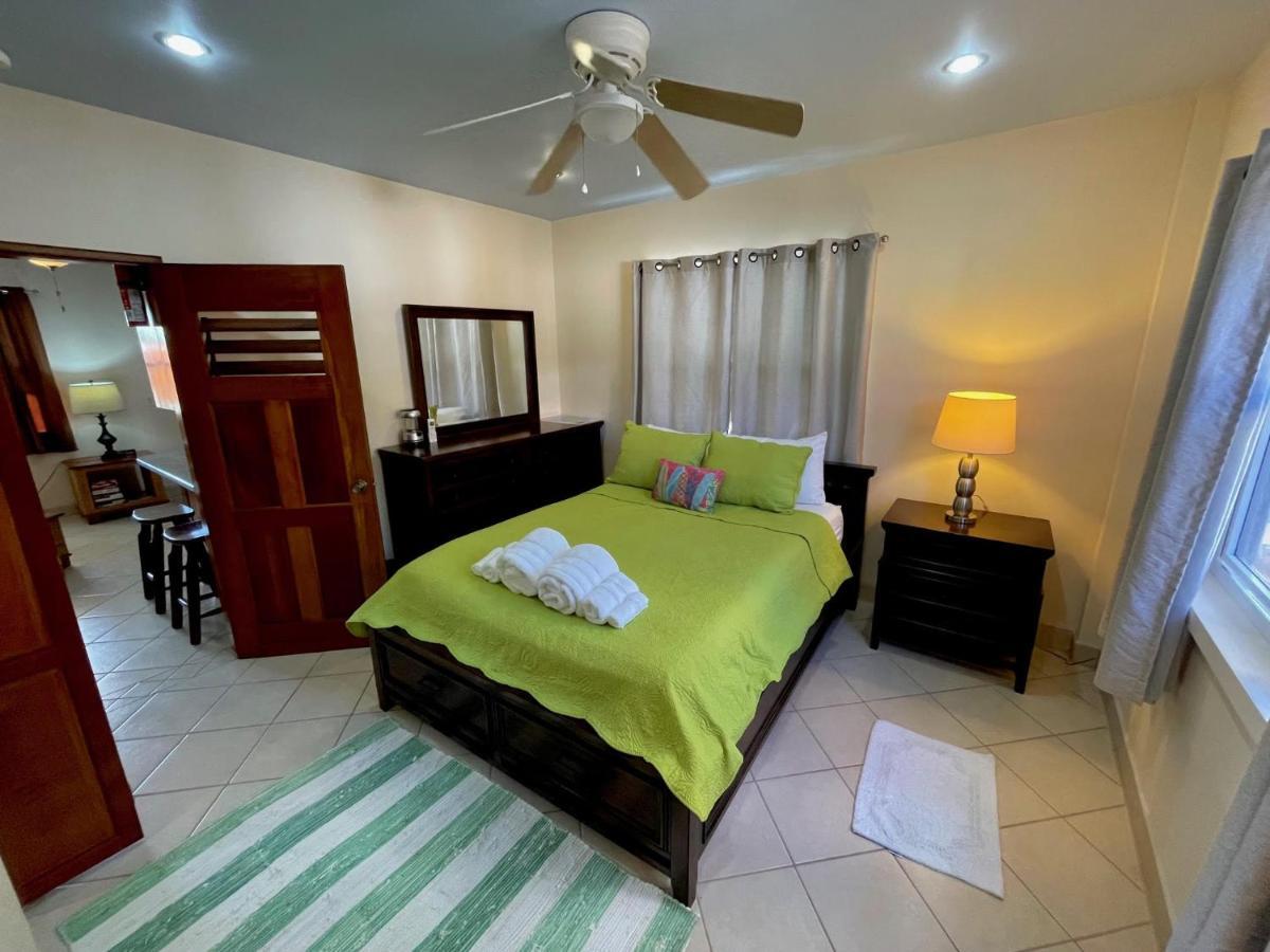 Pura Vida Inn Caye Caulker Eksteriør billede